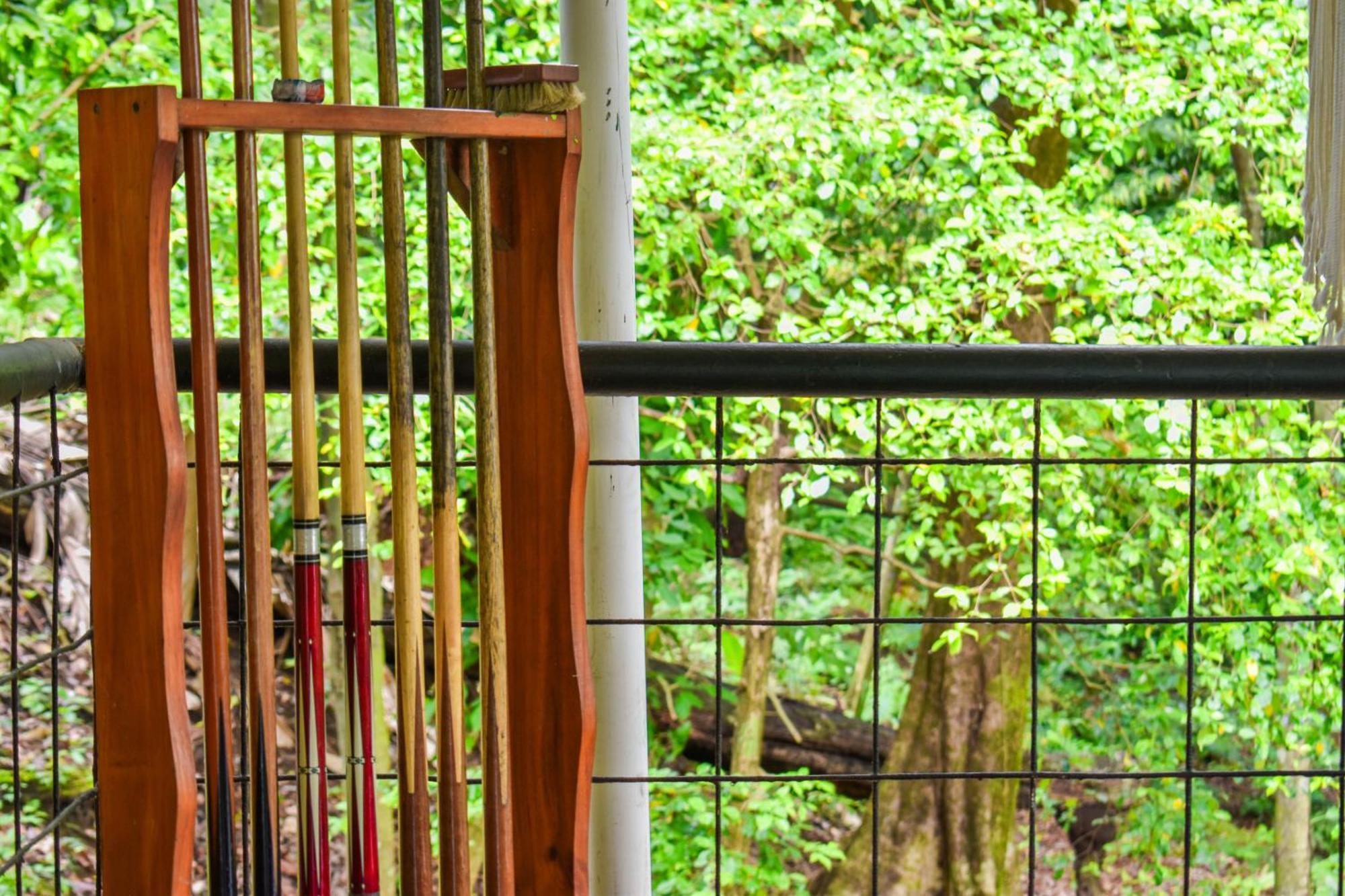 Manuel Antonio Hostel Exterior photo