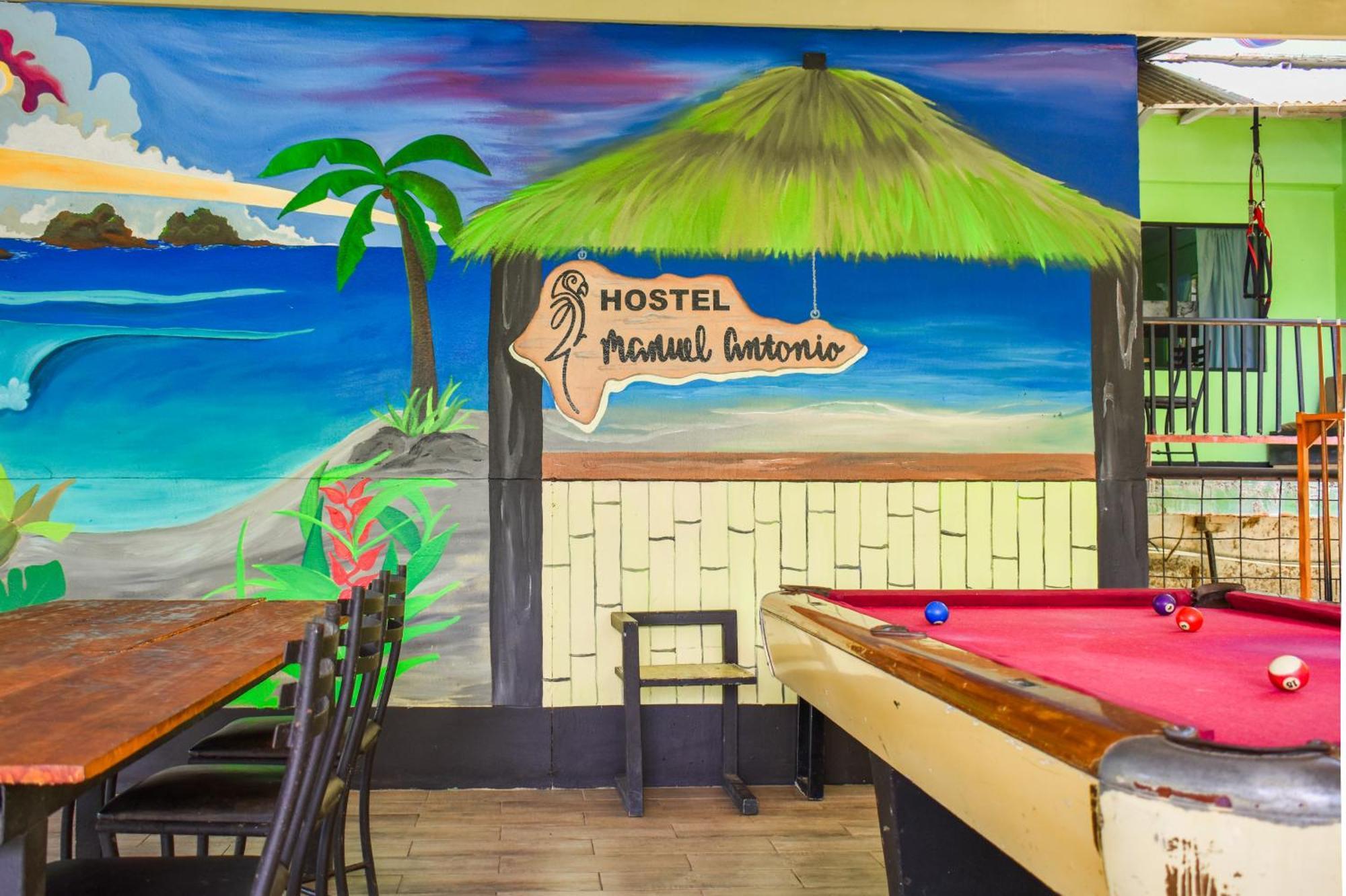 Manuel Antonio Hostel Exterior photo